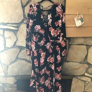Forever 21 Plus Black Floral Maxi Dress